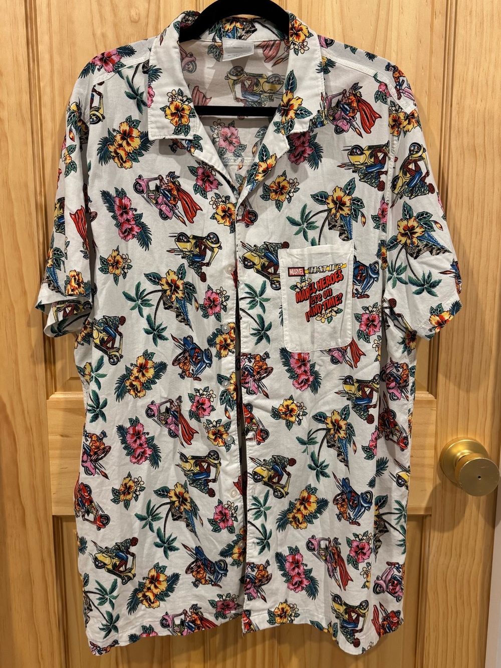 Marvel Tropical/ Hawaiian Print Short-Sleeve Button-Down Shirt